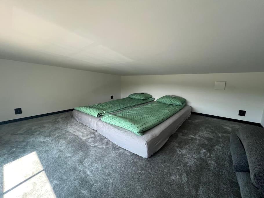 Attefallhus Blixtorps Golfbana Varberg Buitenkant foto