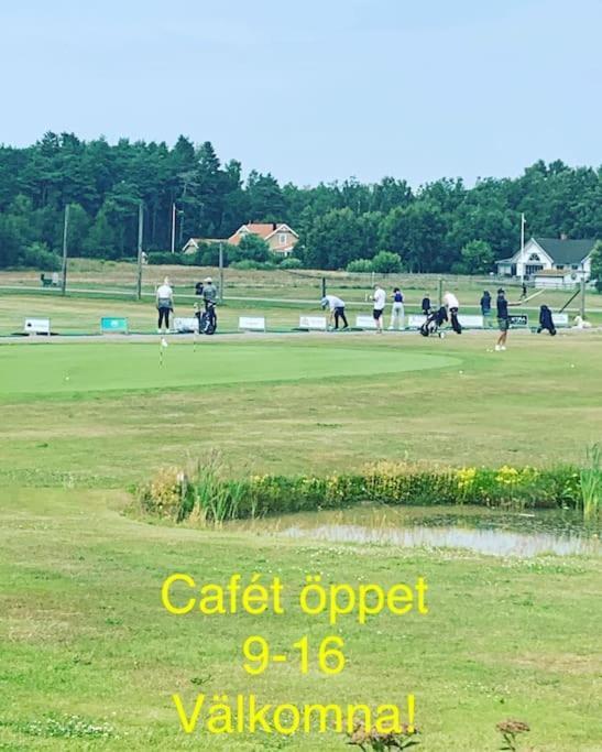 Attefallhus Blixtorps Golfbana Varberg Buitenkant foto